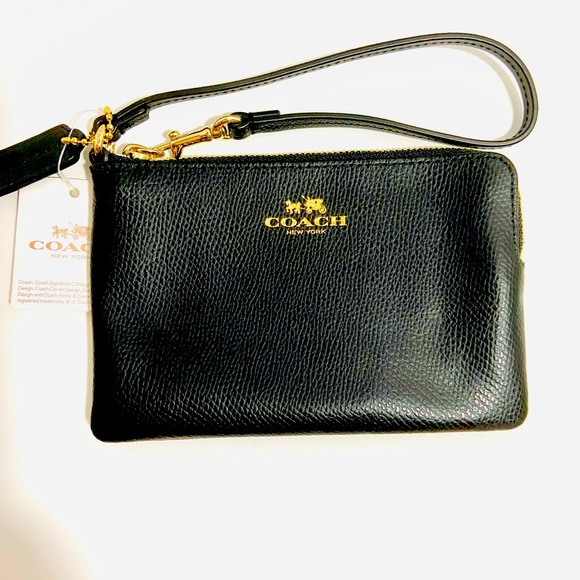 Coach Handbags - 🆕COACH-Brand New COACH Wristlet you are going to love.Beautiful-stylish-neutral